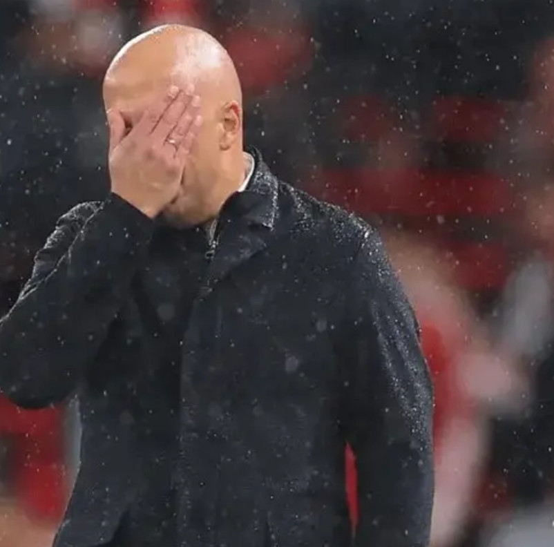 为啥利物浦会突然崩盘？可能原因有三：1、新赛季强援虽然很多，但磨合适应的不