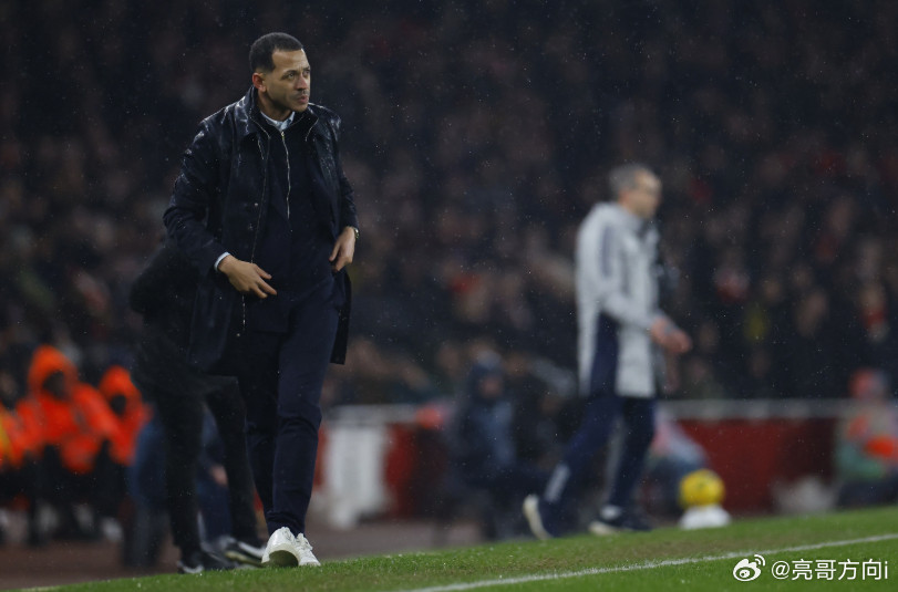 据《每日电讯报》报道，切尔西严厉打击球员非必要的红黄牌行为，力求避免影响球队赛季