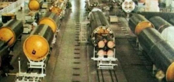 若核战爆发，中国撑不住一小时？俄专家：中国一旦翻开底牌10分钟便可逆转。2015