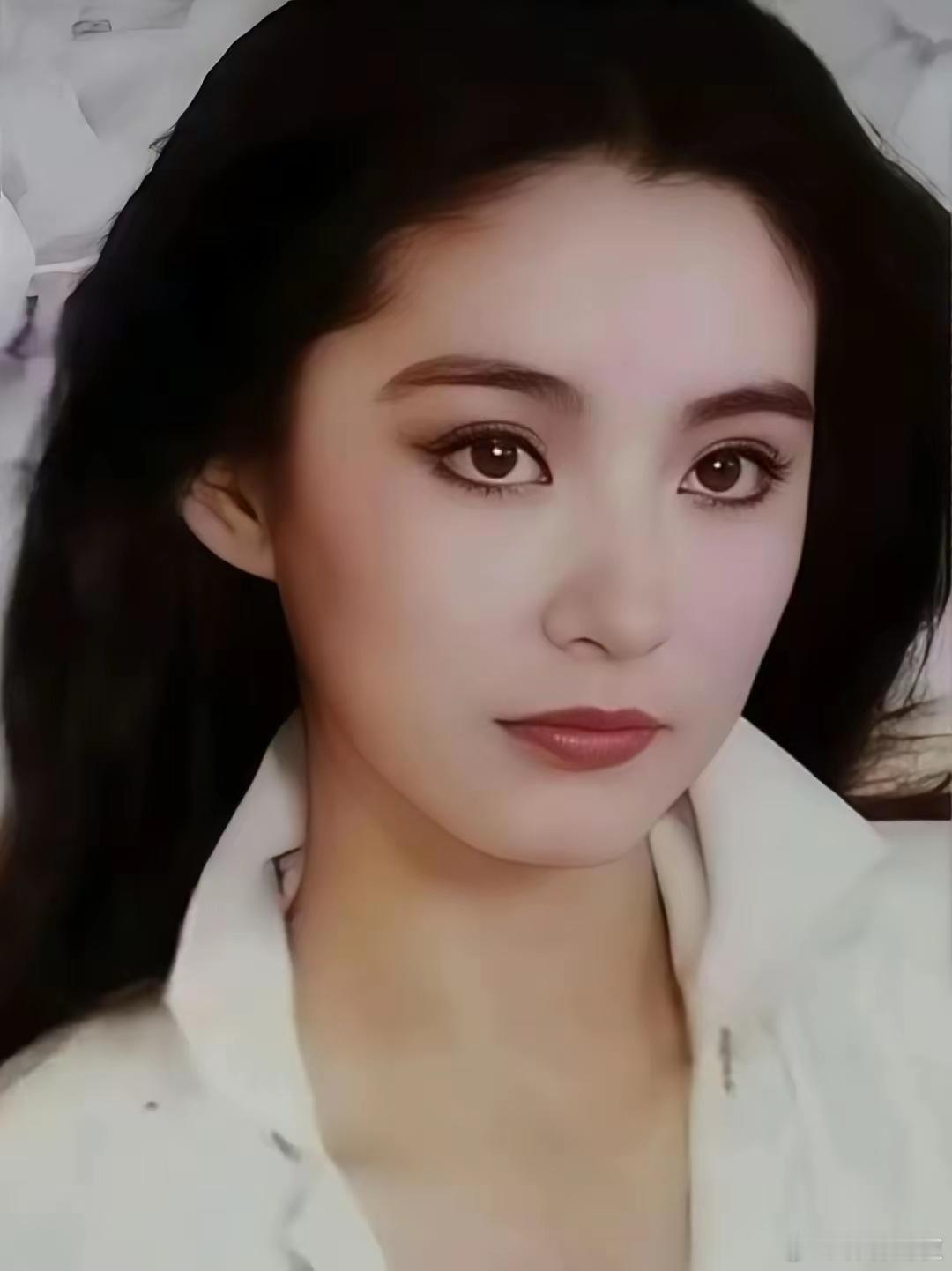 请大家列举一下从1980年到现在，比林青霞漂亮的女艺人，我感觉是没有。​​​