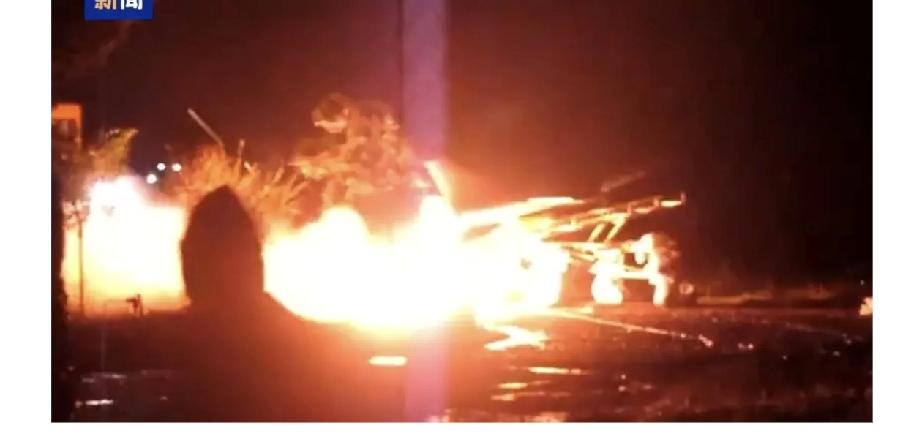 美国人准备开始第一次当瞎子打仗了。美军在中东三大军事基地全被毁，无一幸免。阿