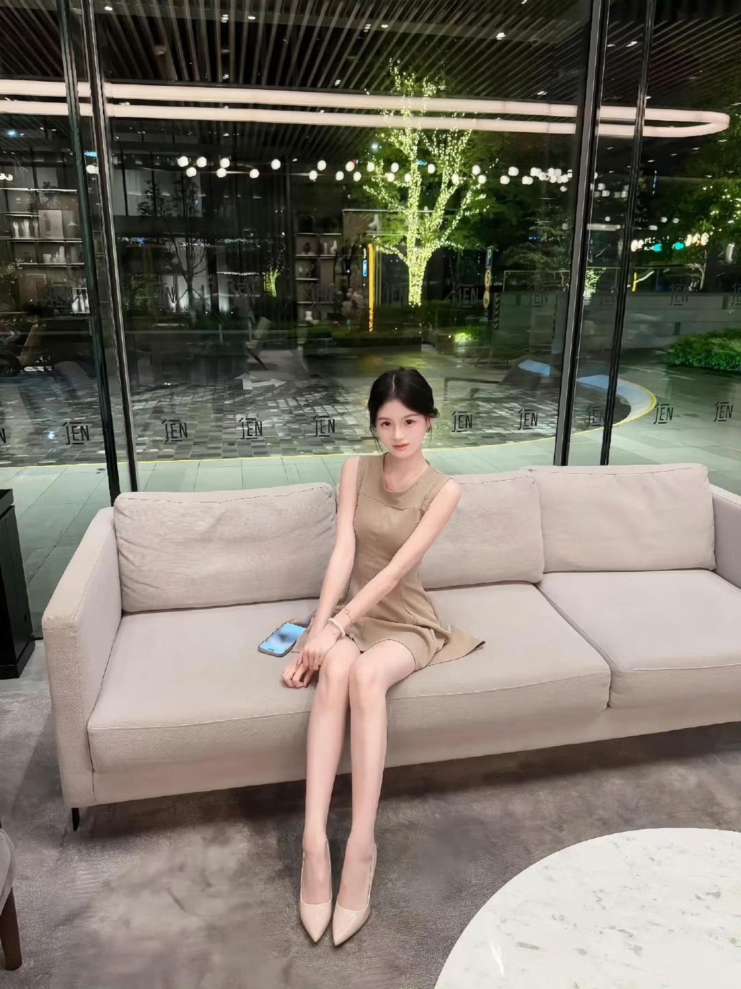 什么样的穿搭可以成为气质女神?穿搭是外在美，气质是内在修养。