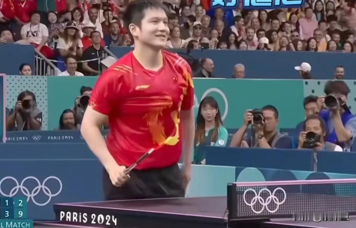 张本智和说的也是实话，虽然有点得罪人！在他赢下林诗栋的赛后采访，他提到樊振东，