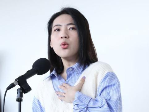 就在刚刚，台“国民党立委”徐巧芯公开质问！7月6日，中联油脂公司大豆色拉油检