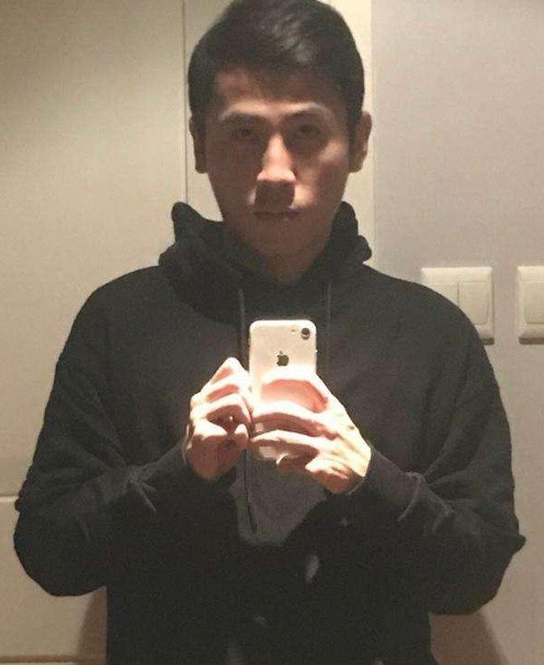 阿绿直播聊复活VG的契机，大家打这个比赛单纯只是为了玩从没想过赚钱，是自己主动提