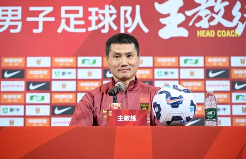 虽败犹荣，必须为邵佳一喝彩，还是那支国足么？正改变形象，场面不再难看，以下3点更