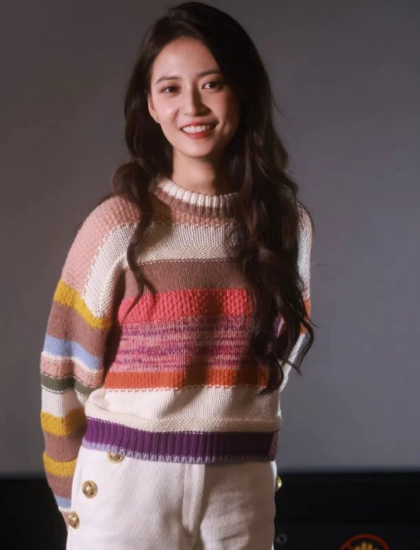 陈钰琪生图怼脸拍，皮肤好好，五官真美吖！​​​