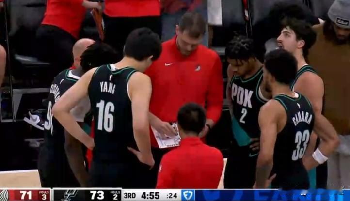 开拓者115比110爆冷战胜马刺！阿夫迪亚生日夜关键三分定乾坤！杨翰森先不用着