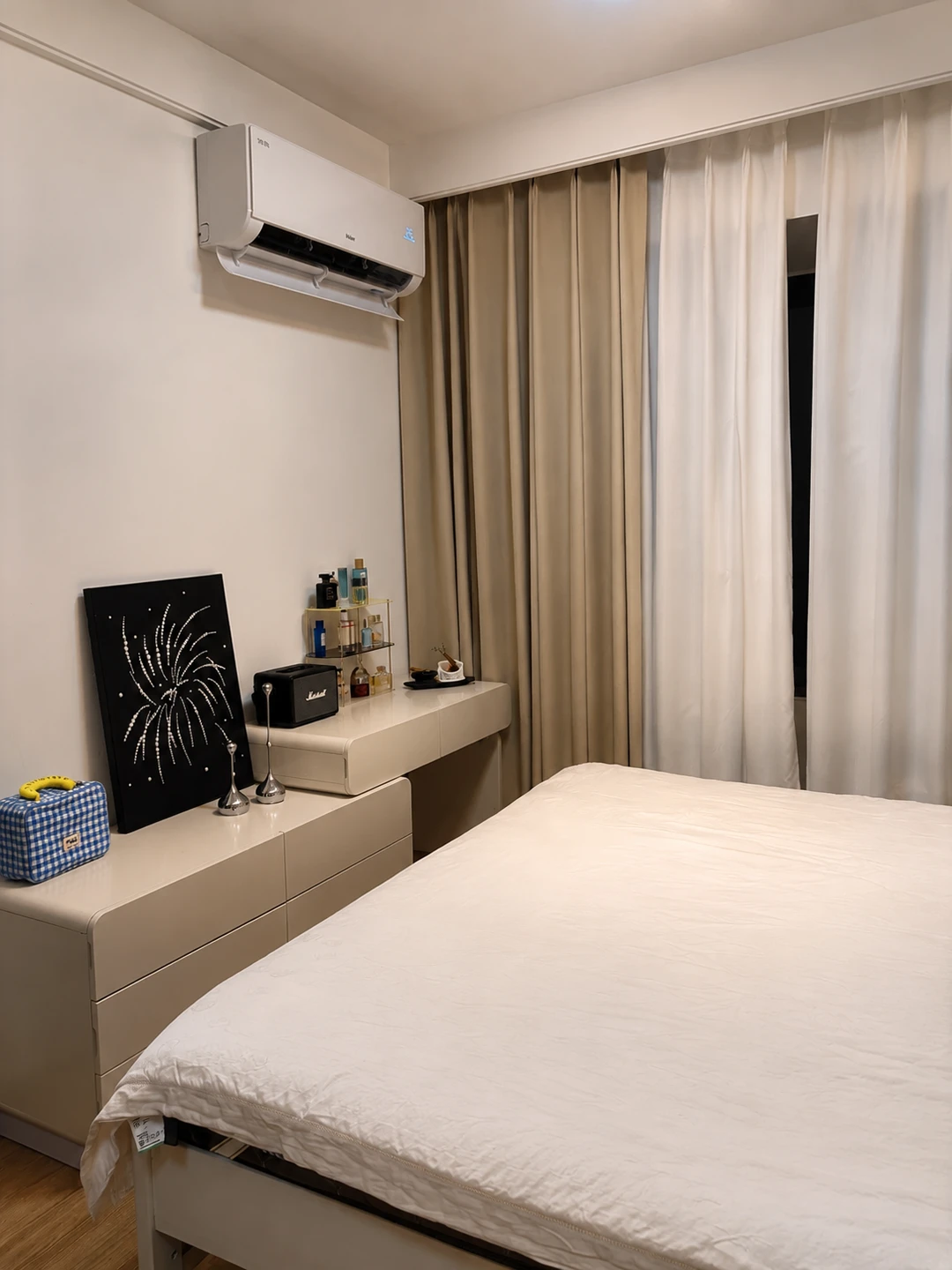 入住了，好喜欢我的小房间🏠