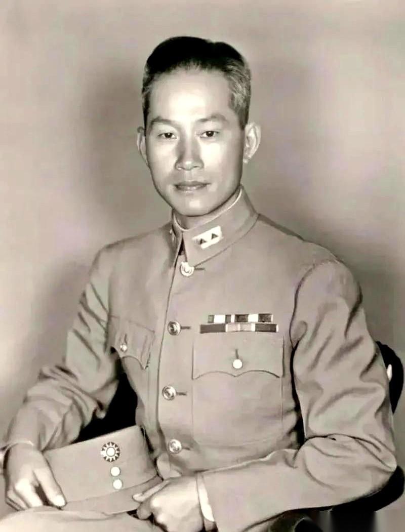 那位在对岸等了一辈子的将军，孙立人，终于要回家了。国台办点了头，说不反对。家属