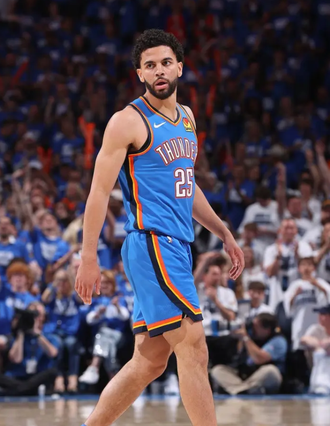 明日NBA季后赛G6，雷霆将对阵马刺。雷霆官方更新了伤病报告：杰伦-威廉姆斯