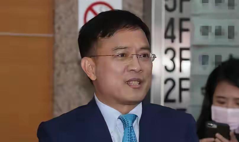 民进党这下还不得直接破防？台湾有个叫吕礼诗的人，前段时间上了咱们大陆的052