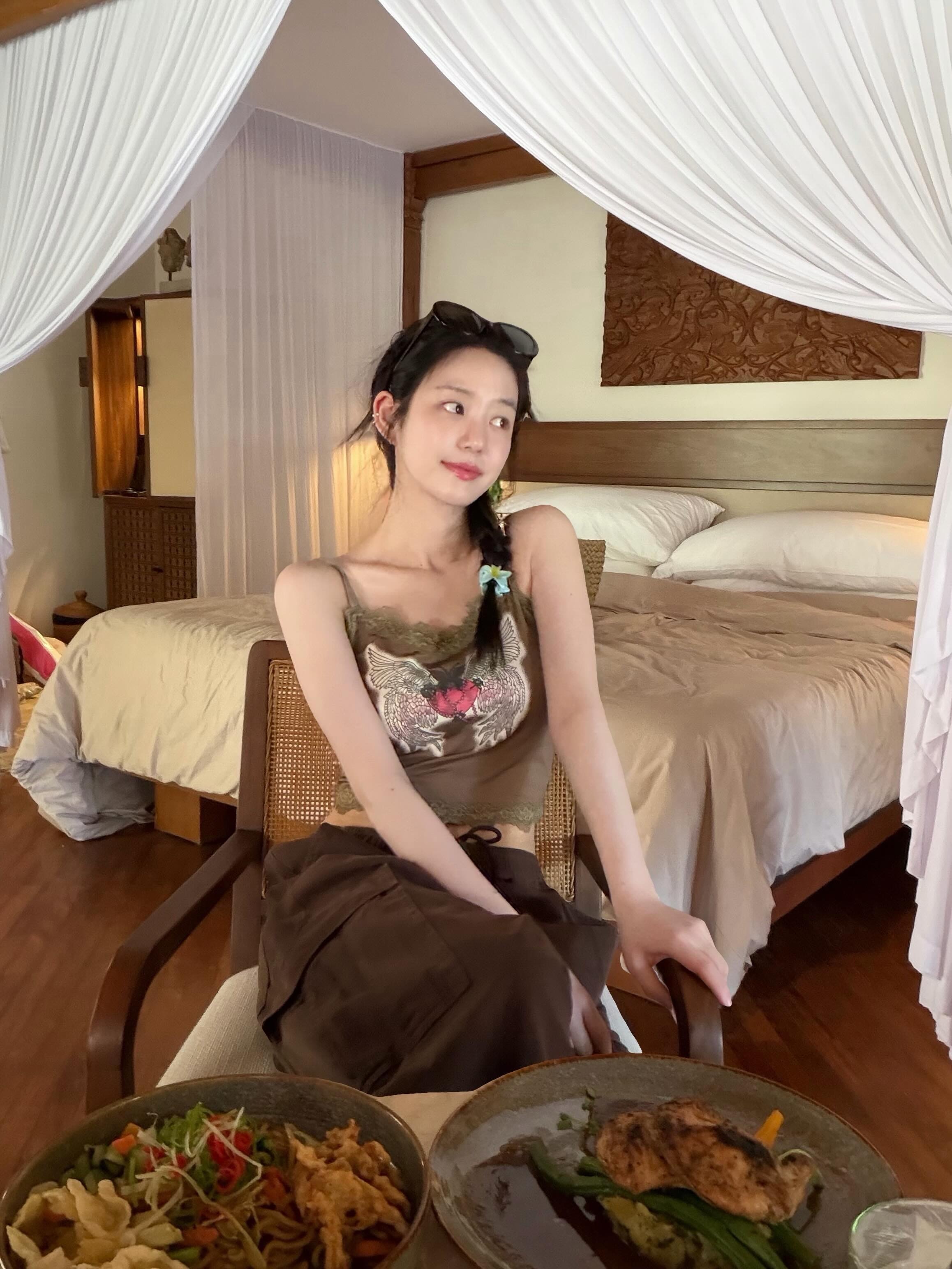 李侑菲巴厘岛plog