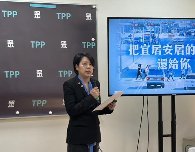 当了个寂寞！陆配“立委”李贞秀分管“内政委员会”刘世芳：内政部门不得提供密件及