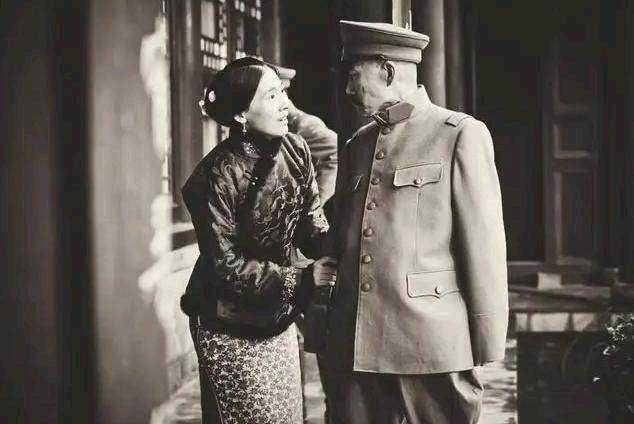 张作霖一辈子征服了整个东北，却有一个女人他一辈子也征服不了。这个女人叫戴宪玉，是