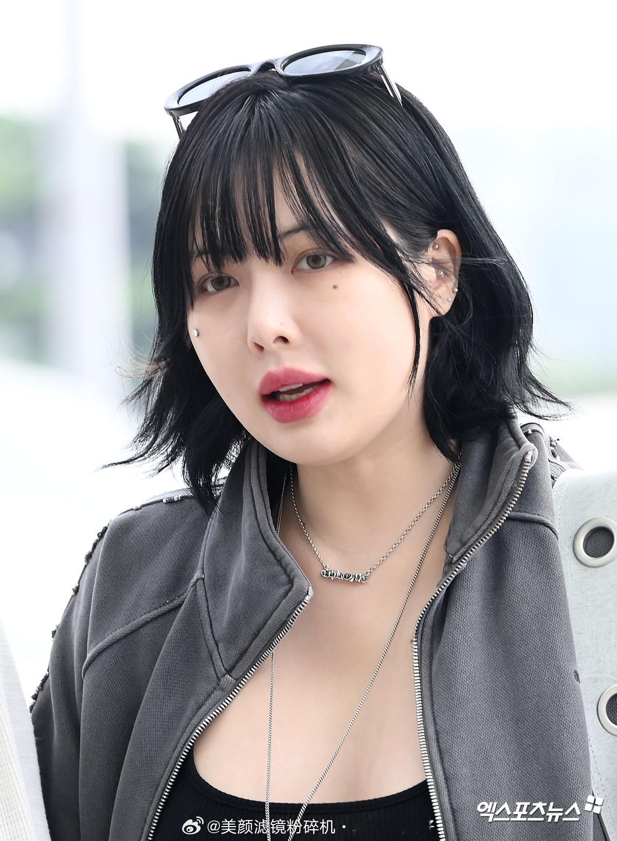泫雅今日机场新闻图​​​