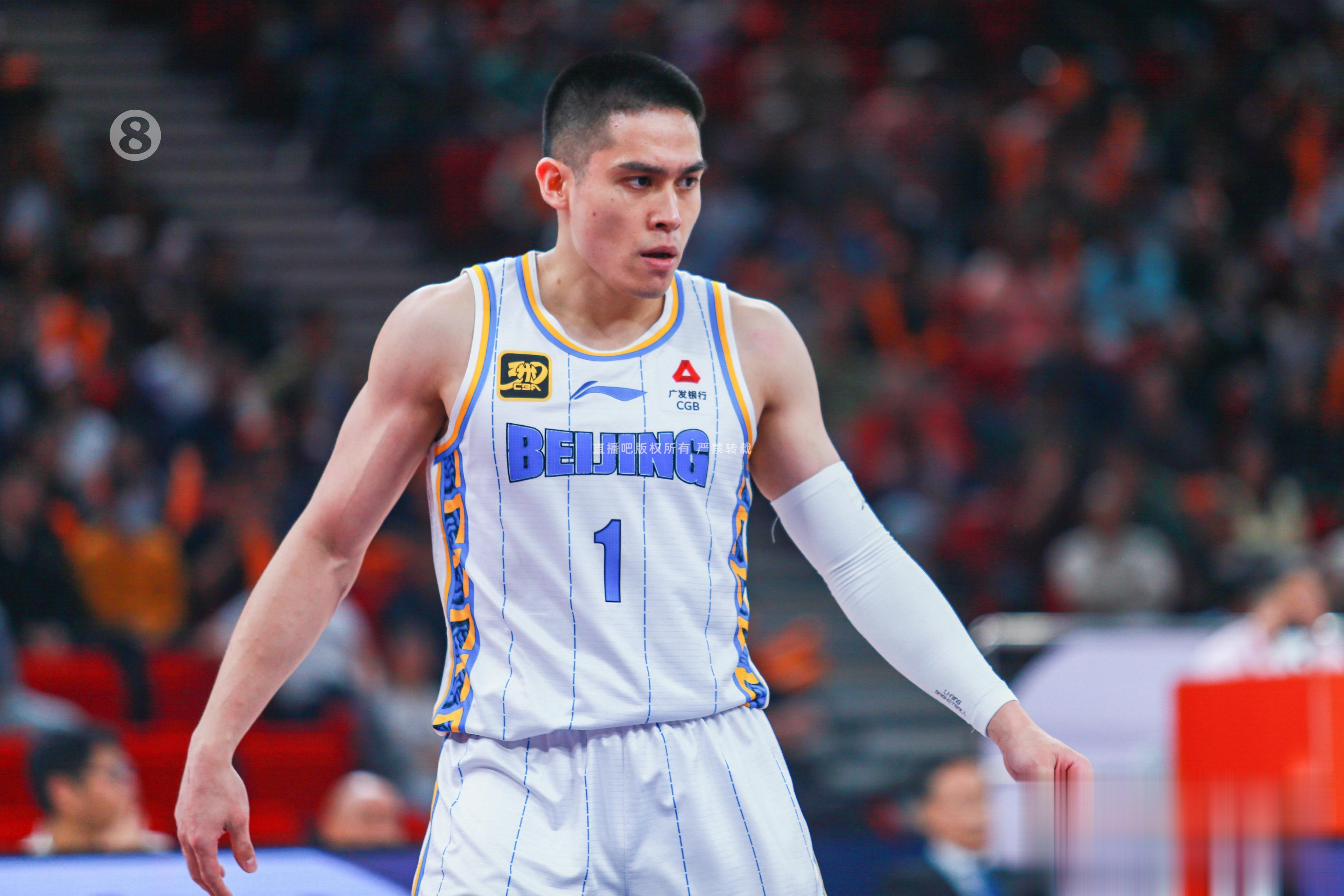 上来就炸! 陈盈骏首节替补4分钟4中4高效拿下9分1抢断