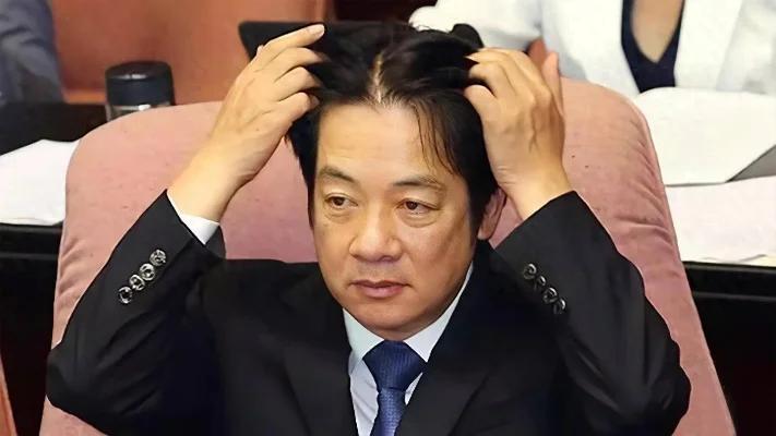 赖清德表示，大陆称“中华人民共和国台湾省”，把台湾说成是中国一部分，这样“吞并”