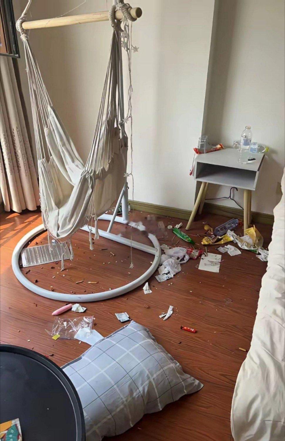 把房子出租给酒吧女后，成这样了…早知道不租了