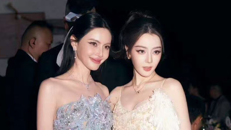 跨国双向奔赴: Mai与迪丽热巴VOGUE盛典后甜蜜互动引热议