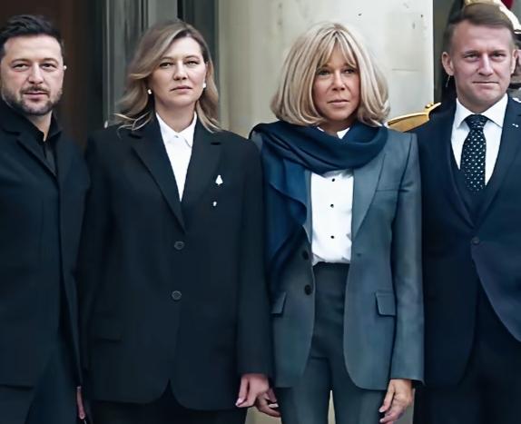 泽连斯基和马克龙是不是都属于宠妻狂魔类型的男人？让妻子站C位，站在中间位置！