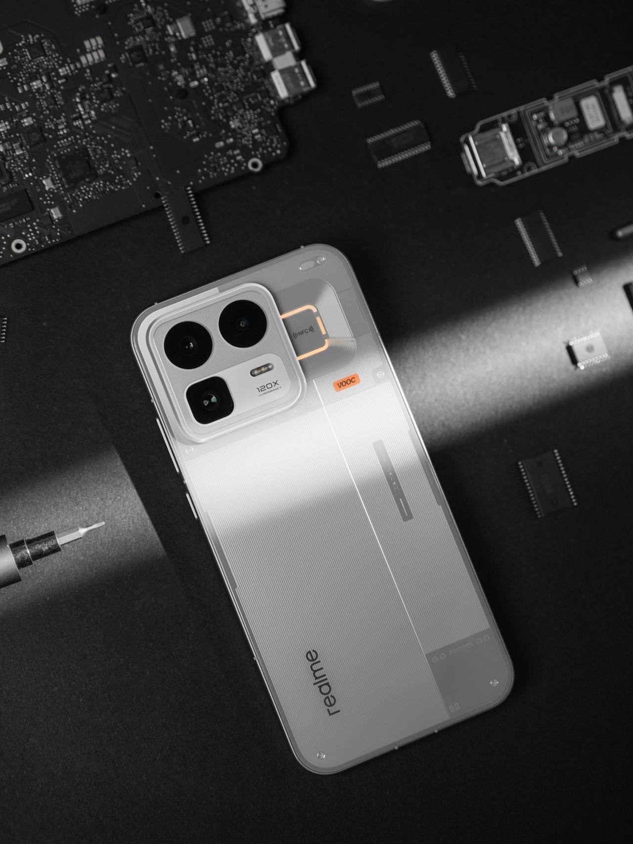 最近2000多预算想换机，推荐一个宝藏选手：真我Neo8。今年普遍手机都涨价