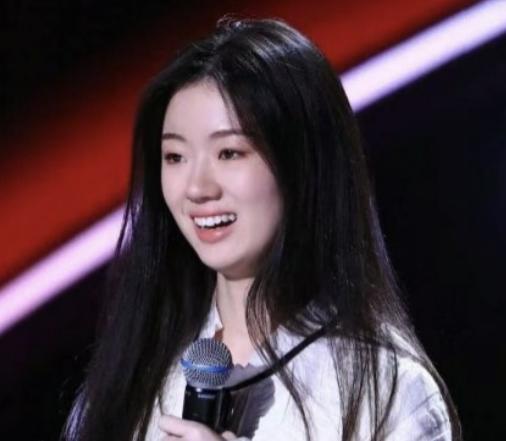 李荣浩，开撕单依纯！3月29日，一向低调的李荣浩，突然晒出长文，这次他完全