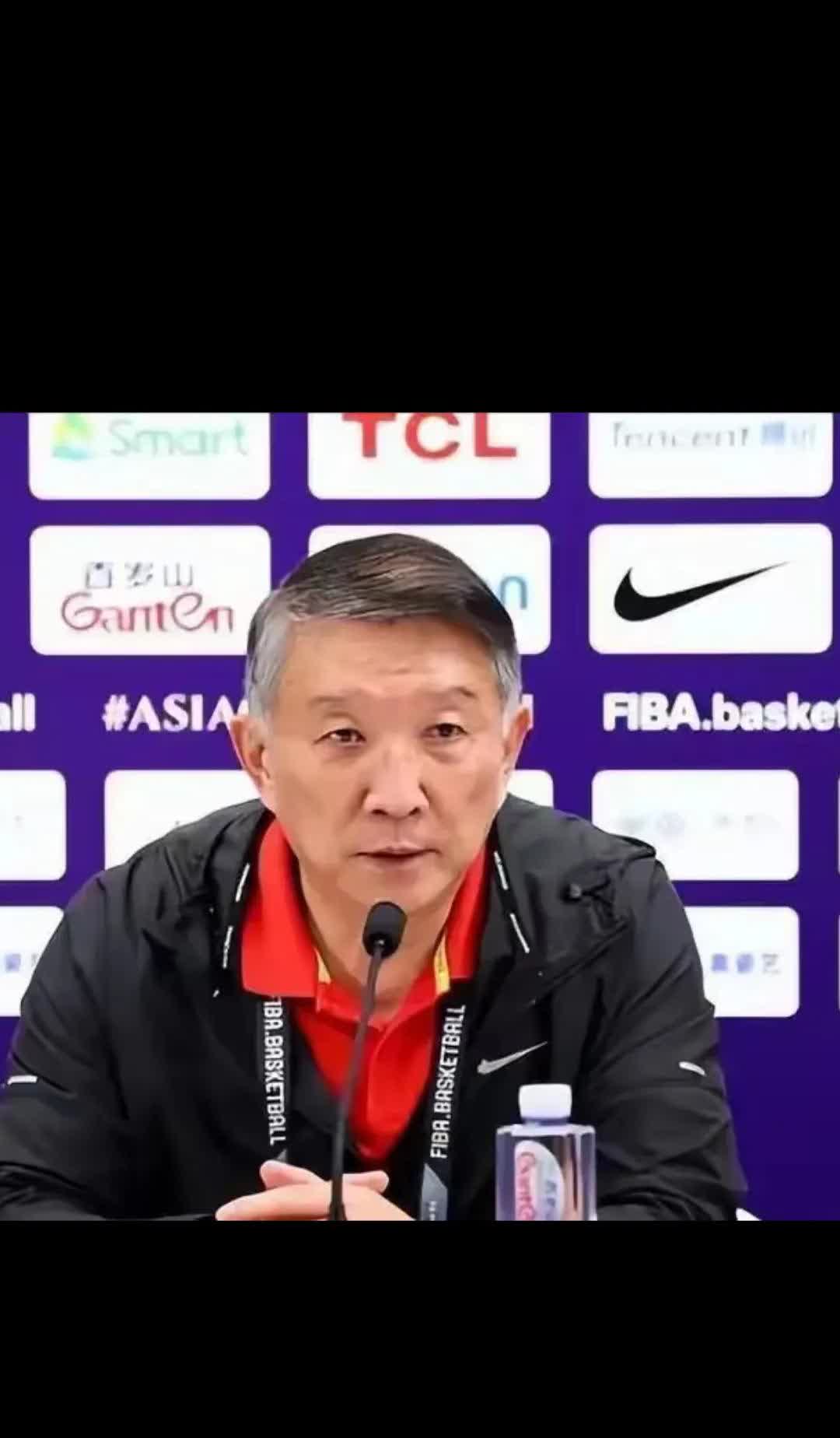 别在为他找客观原因了，什么68岁当主教练不容易，好像有人逼他干似的。宫鲁鸣当主教