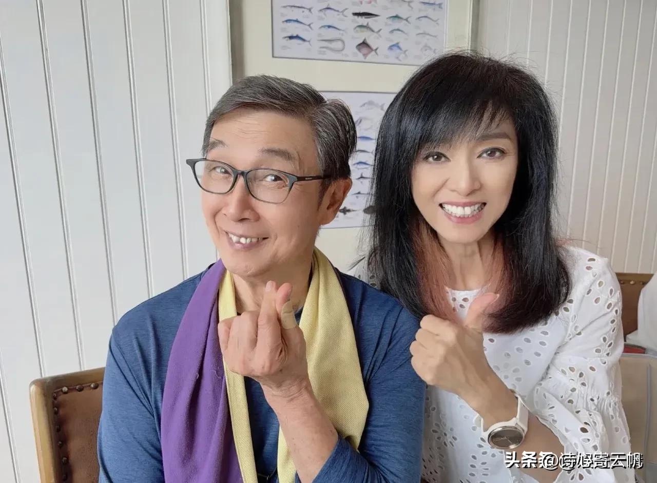 老戏骨刘松仁太让人心疼了！10月12日，香港老戏骨刘松仁突然在微博上发布了上千