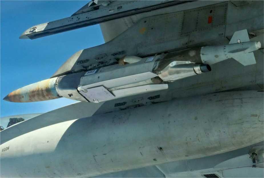 美国波音公司宣布为美国海军研发的JDAM-LR远程联合直接攻击弹药（GBU-75