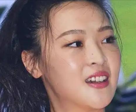 2018年，“排球女神”惠若琪嫁给了“北大才子”杨臻博，可结婚两年了，两人却迟迟