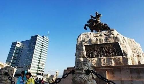 蒙古国肠子都悔青了，当初独立的心有多决绝，如今面对现实，就有多后悔！ 十年前