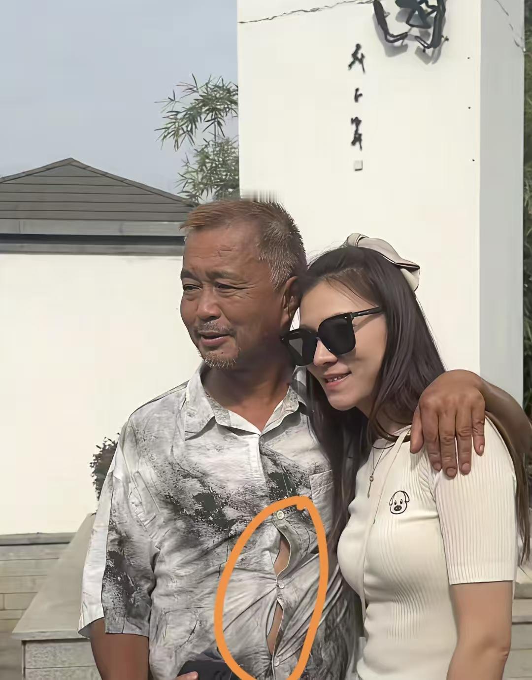 我一直以为58岁的流浪汉找不到对象了尤其是像沈巍这样成天流浪的，万万没有