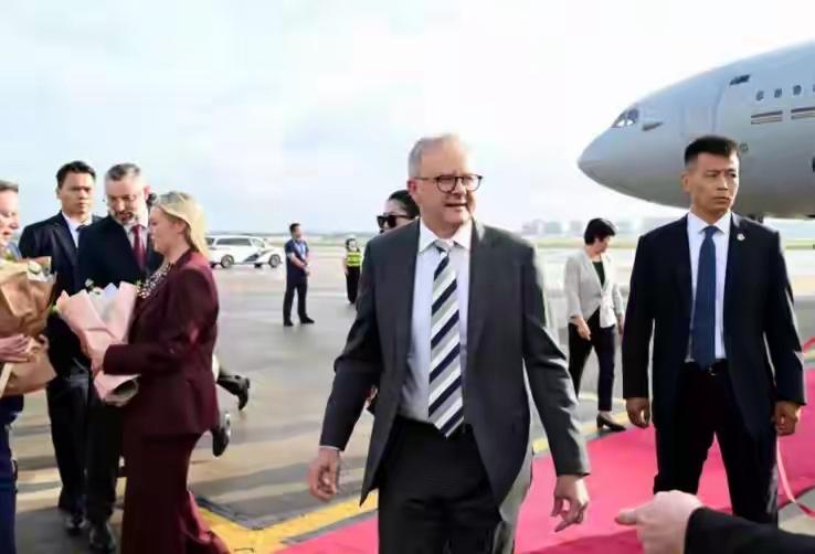 西方各国没想到，澳方是个蠢货，扳倒中国的计谋，水灵灵说了出来一份标注“内部研