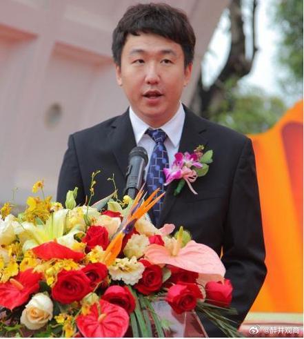 许家印家族当年的生活奢靡到什么地步?我这么说吧，恒大集团下面有个矿泉水公司，就是