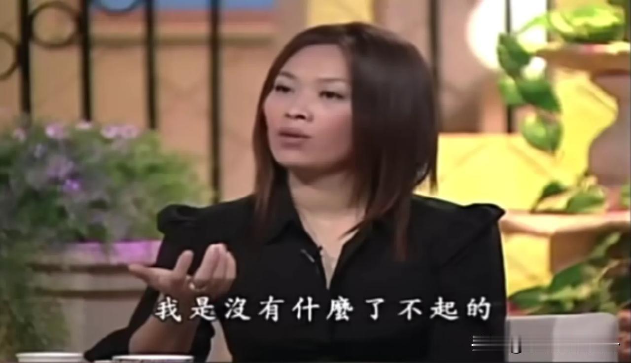 那英说：“有一次央视的一个导演要强迫我唱一首我不喜欢的歌，我就说这首歌不好听，要