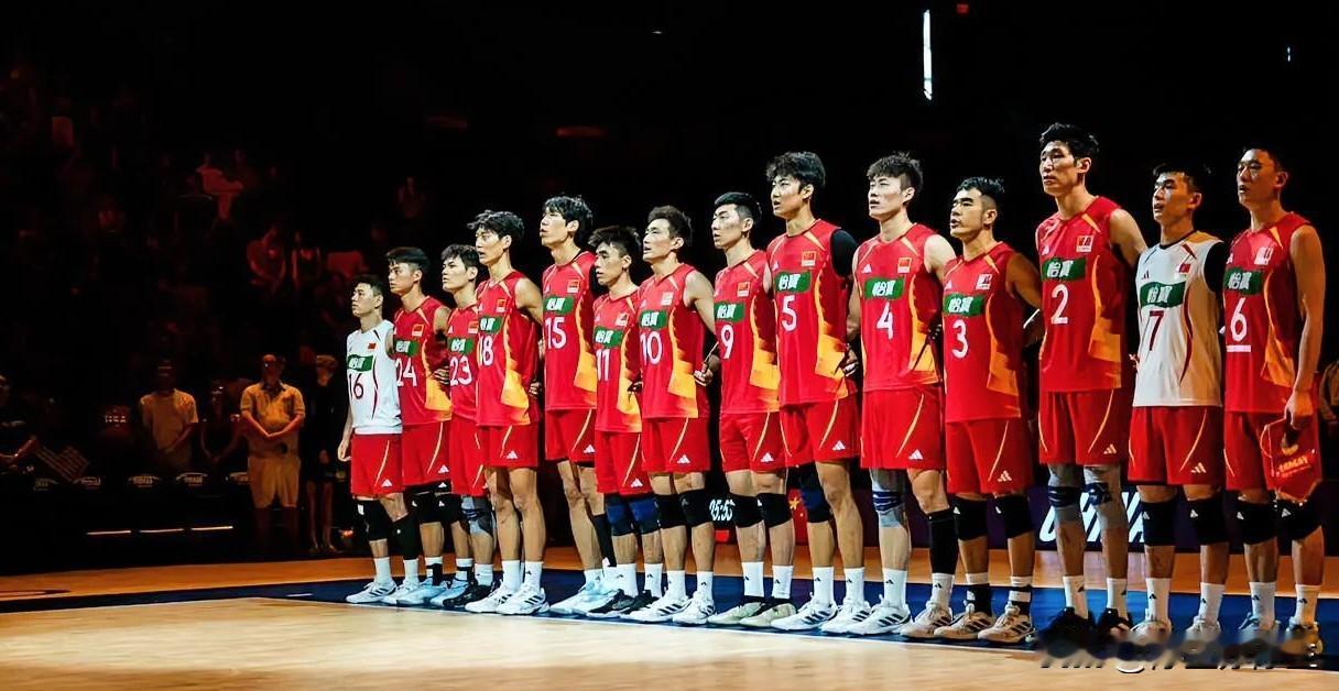 亚运会中国男排0-3输巴基斯坦，球员评分王滨85分，孤掌难鸣张哲嘉70分，球