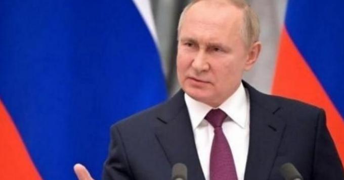 俄军明明有机会拿下乌克兰，为啥久攻不下？其实原因印证毛主席的一段预言，四年前俄军