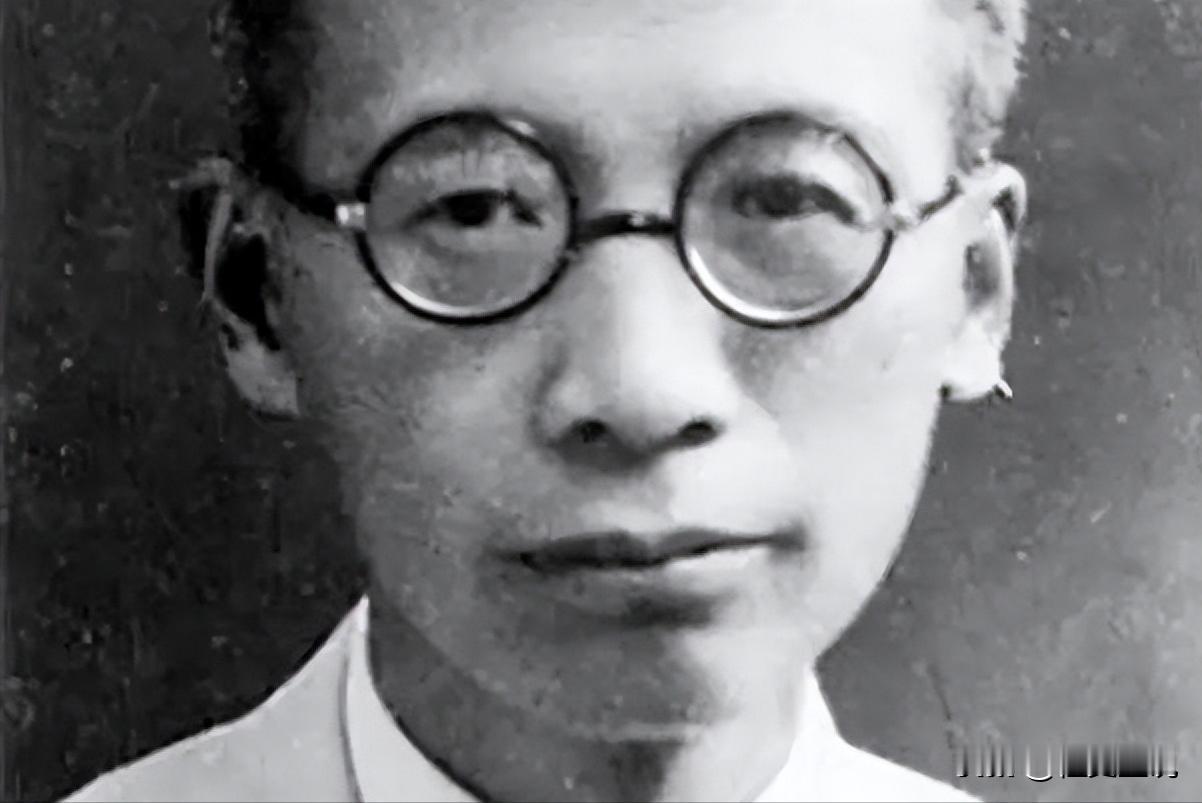 1918年，28岁的竺可桢博士毕业时，被女校长堵在了家里。校长竟然说：“你娶