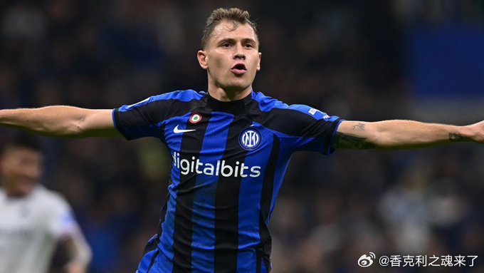 绿帽哥爆料利物浦正式采取行动，计划签下两名中场球员。巴雷拉吉布斯·怀特俱乐部希望