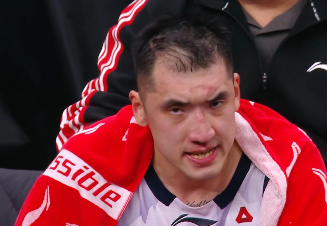 5连败！邱彪十分气，三问山东队球员！山东队这波操作真的是惨不忍睹，输给北京队1