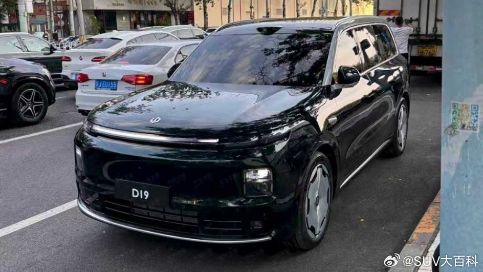 零跑D19谍照首曝，这将是零跑旗下尺寸最大的车型，不限品类的那种从外观来看，D