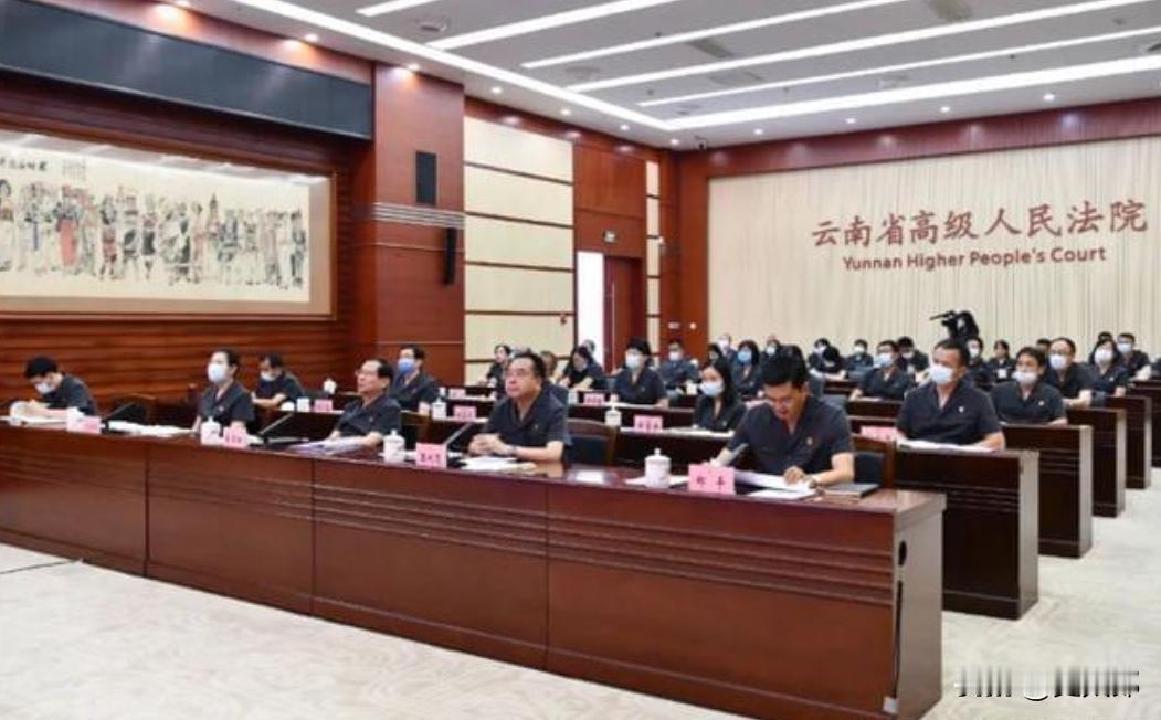 1998年11月9日凌晨，贵州桐梓县陆远明一家被民警深夜敲门惊醒。警方持传唤证要