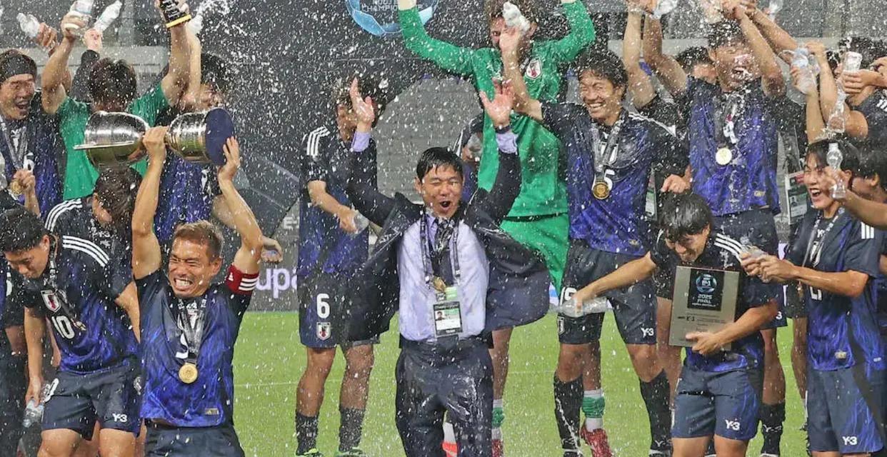 国足主帅有没有这样的烦恼呢？日本主帅森保一表示日本夺冠展现了球队的板凳深度！对于