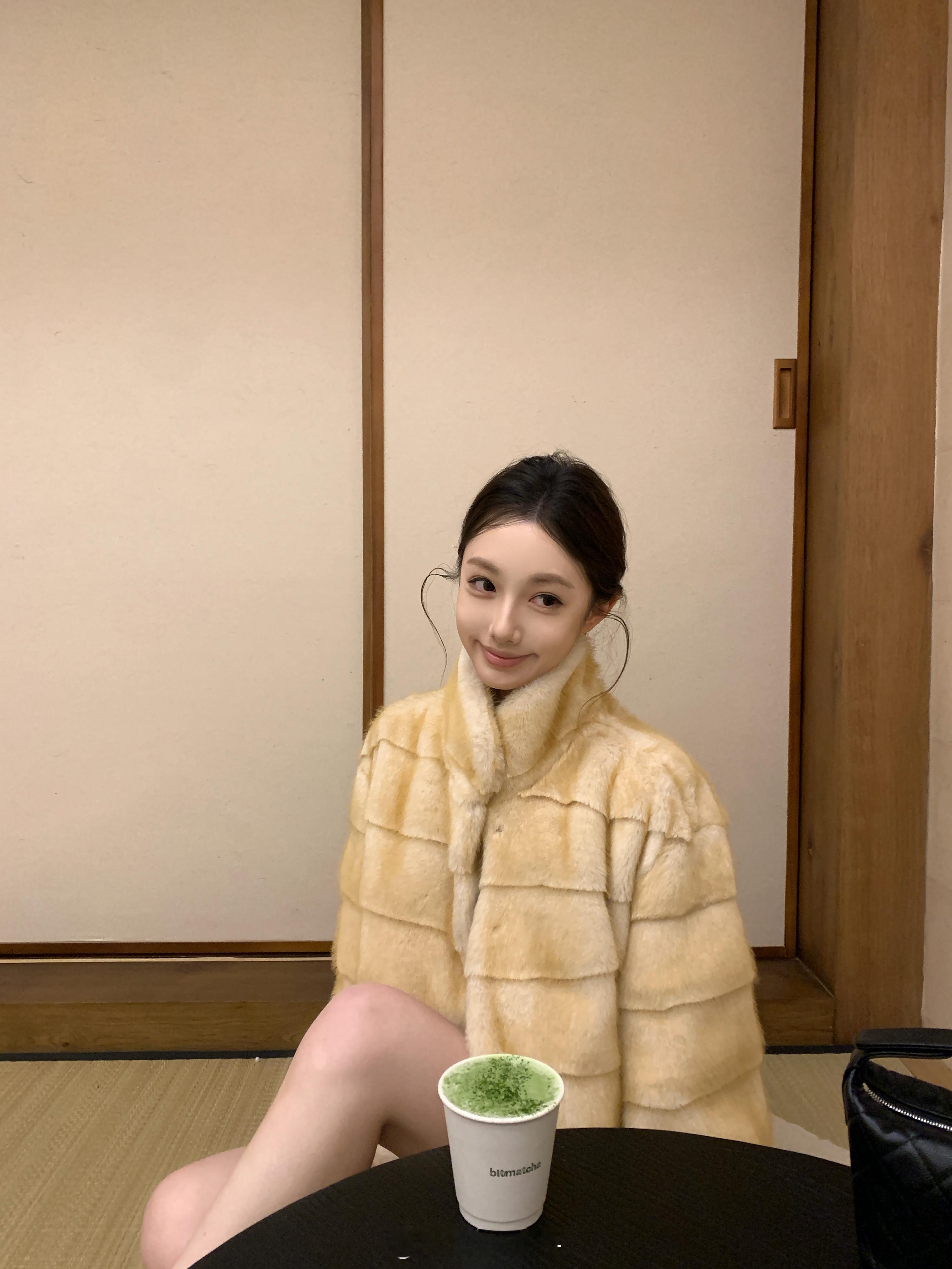 板栗可可Bankelili12/8/20:00之前直播有剧透过的一款环保水貂皮草