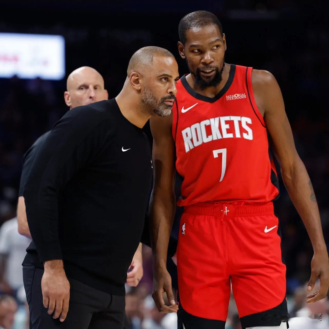 火箭最后2分钟领先17分，但看的心惊胆颤！乌度卡能不能别那么要脸面，该稳重就稳