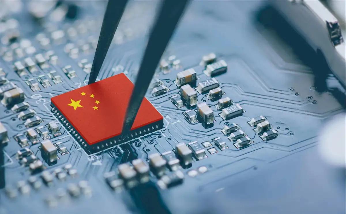 大洋彼岸的灯火，在4月9日这个看似平常的夜晚，注定难以入眠。当国防科技大