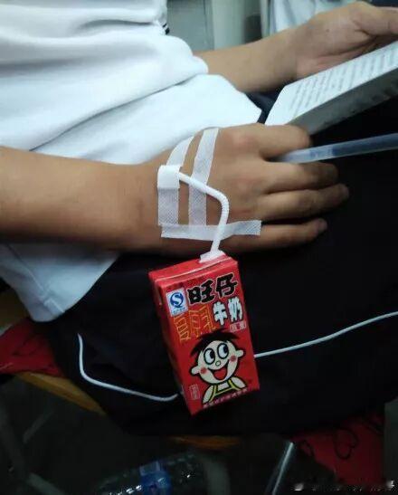 有个逗比同桌是一种怎样的体验？跟本学渣一起来感受一下吧！