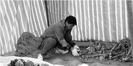 1943年，抗日战争那会儿，真是难啃的骨头都上来了。太行山南麓的林县地界，日伪军