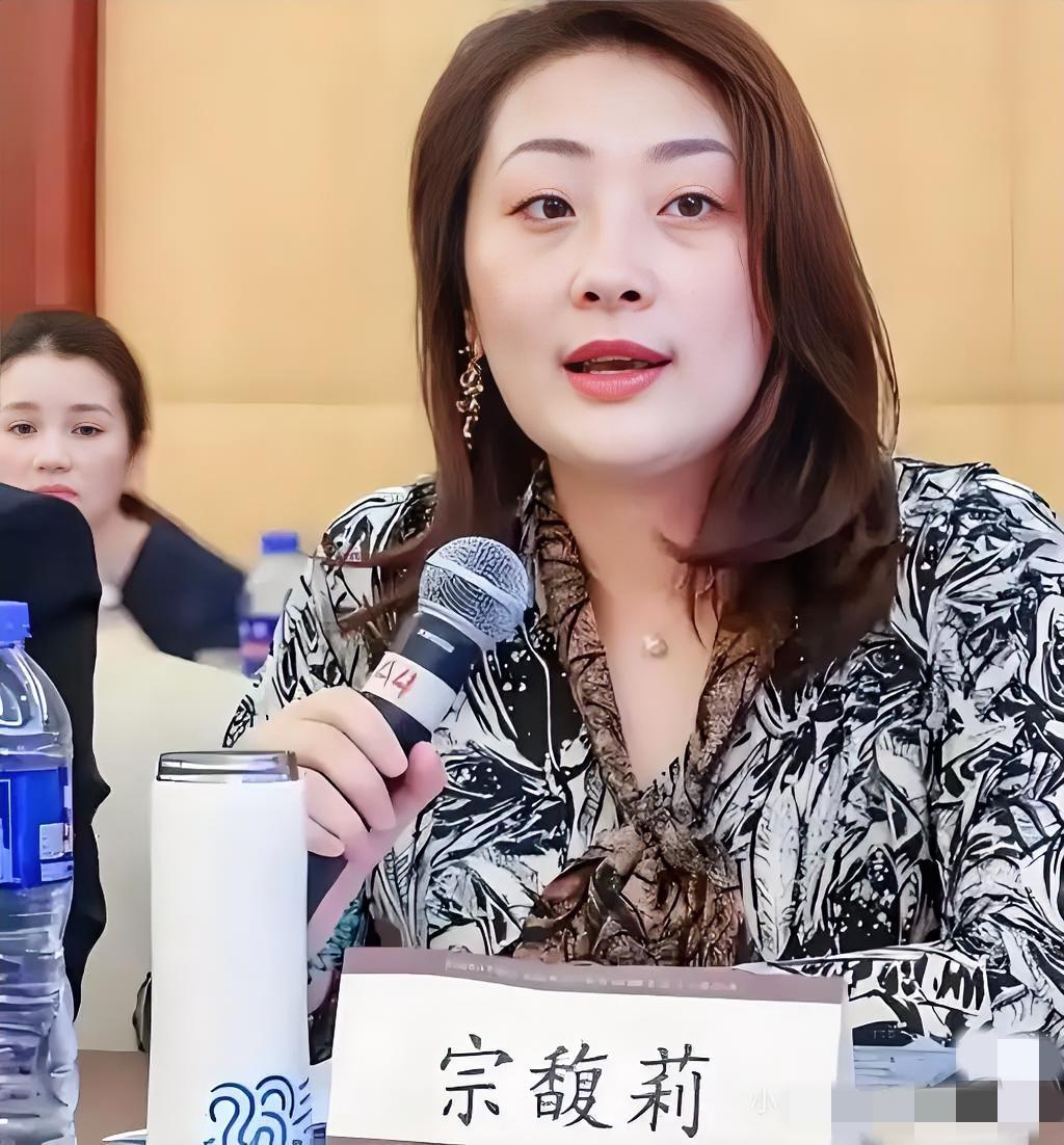 娃哈哈家族风波：比电视剧还狗血的争产大戏一觉醒来惊闻宗馥莉“塌房”，不是绯
